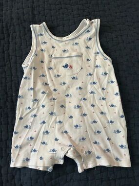 Kissy Kissy whales Jon Jon 12-18 mos
